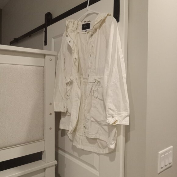 J. Crew Jackets & Blazers - GREAT Cream J. Crew Perfect Rain Jacket Medium Petite